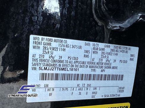 Used 2021 Lincoln Navigator Black Label w/ Cargo Convenience Package image 20