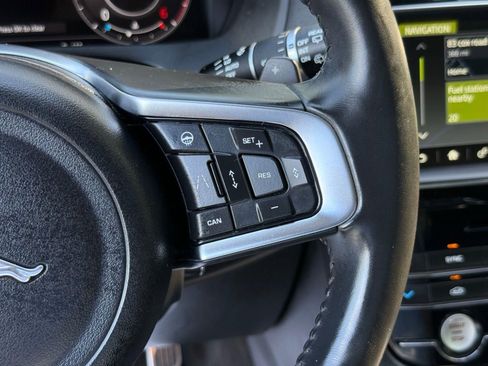 Used 2019 Jaguar F-PACE Prestige AWD/4WD image 53