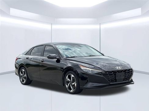 Used 2023 Hyundai Elantra SEL w/ Convenience Package FWD image 8