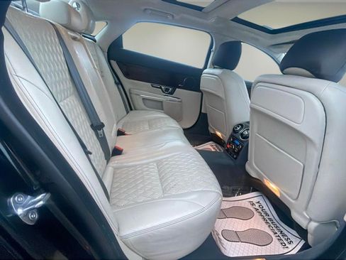 Used 2019 Jaguar XJ L Portfolio AWD/4WD image 14