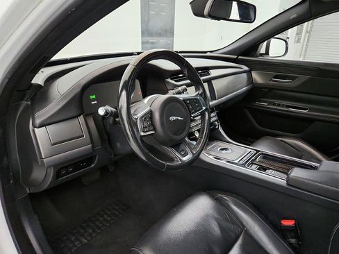 Used 2018 Jaguar XF S AWD/4WD image 12