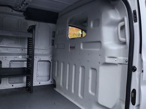 Used 2022 Ford Transit 250 Low Roof image 19