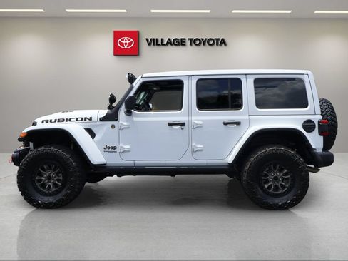 Used 2022 Jeep Wrangler Unlimited Rubicon w/ Trailer Tow Package AWD/4WD image 2