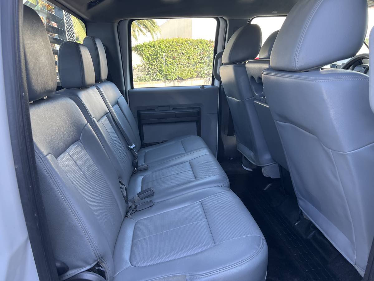 Used 2014 Ford F550 2WD Crew Cab Super Duty image 18