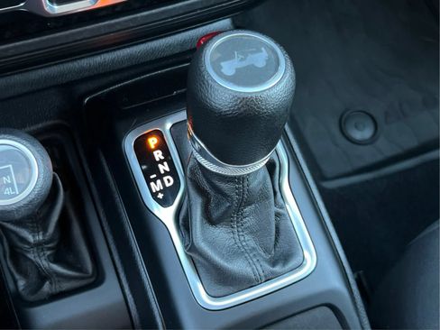 Used 2020 Jeep Wrangler Unlimited Sport AWD/4WD image 45