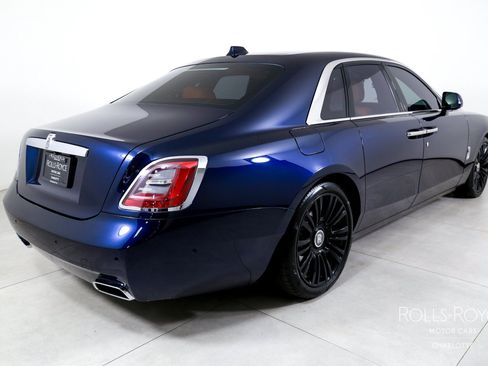 Used 2021 Rolls-Royce Ghost AWD/4WD image 2
