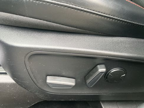 Certified 2023 Ford Escape ST-Line AWD/4WD image 21