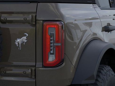 New 2025 Ford Bronco Badlands w/ Sasquatch Package image 49