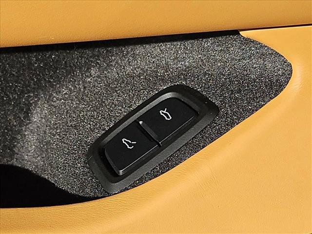 Used 2021 Chevrolet Corvette Stingray Premium Conv w/ 3LT RWD image 7