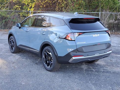 New 2026 Kia Sportage S image 4