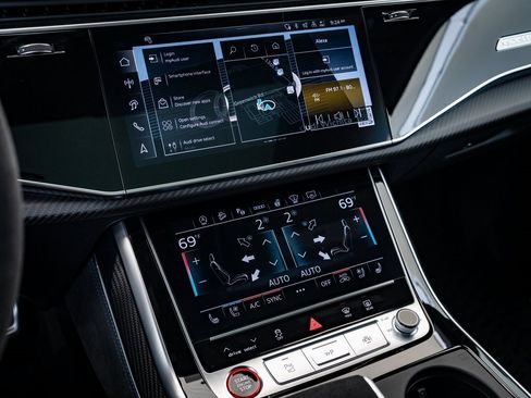 New 2026 Audi RS Q8 performance image 31