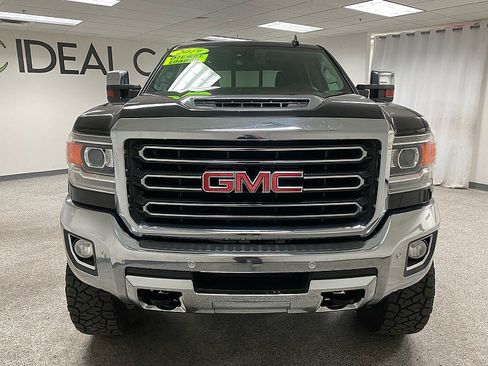 Used 2019 GMC Sierra 2500 SLT image 2