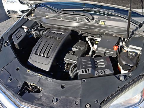 Used 2016 Chevrolet Equinox LT w/ Convenience Package image 32