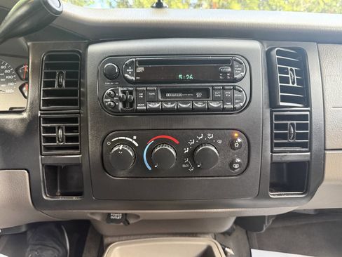 Used 2003 Dodge Dakota SLT image 16