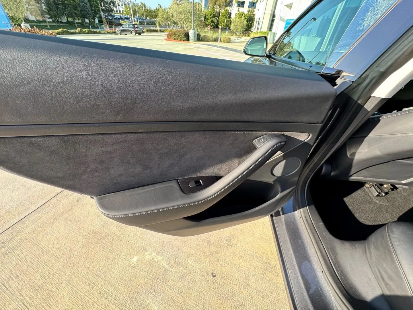 Used 2023 Tesla Model 3 Standard Range RWD image 23