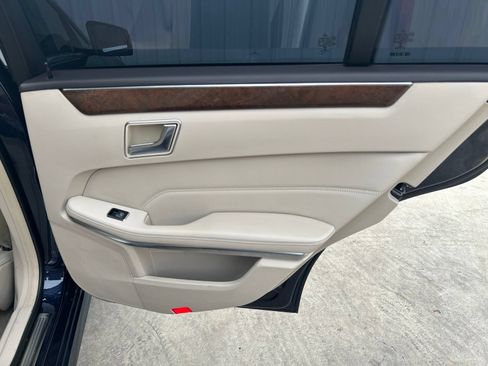 Used 2014 Mercedes-Benz E 350 Sedan image 15
