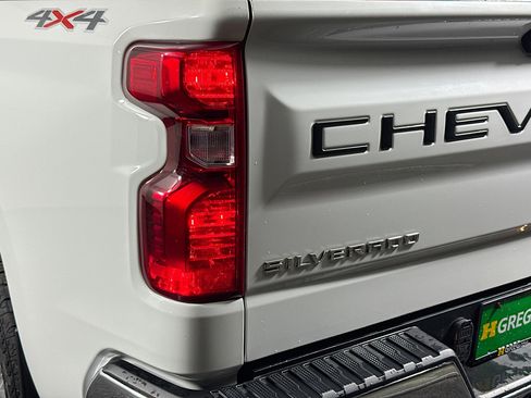 Used 2023 Chevrolet Silverado 1500 LT image 35