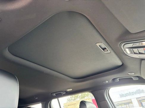 New 2026 Jeep Grand Cherokee Altitude image 8