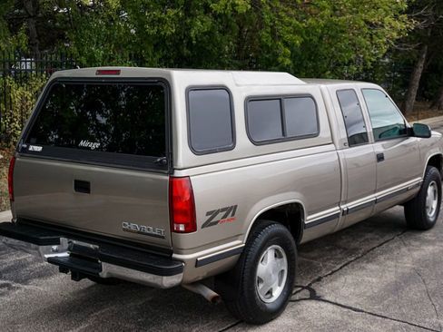 Used 1998 Chevrolet Silverado 1500 4x4 Extended Cab w/ Preferred Equipment Group 2 image 26