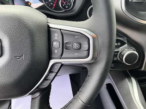 New 2026 RAM 1500 4x4 Crew Cab image 31