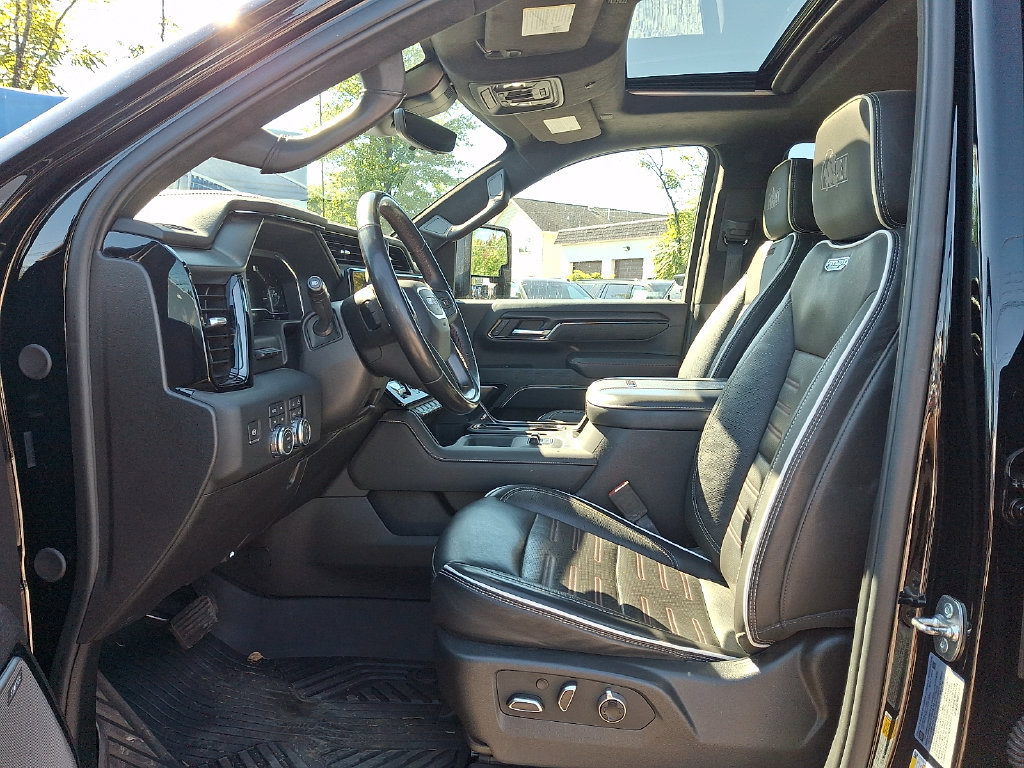 Used 2025 GMC Sierra 2500 AT4X w/ AT4X AEV Edition AWD/4WD image 13