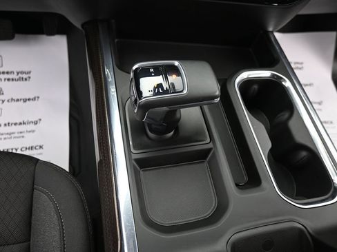 Used 2023 Chevrolet Silverado 1500 RST AWD/4WD image 22