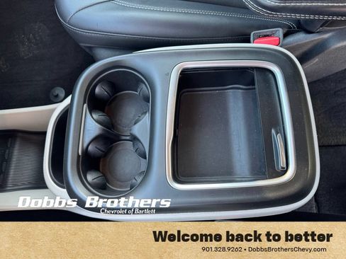 Used 2024 Chrysler Pacifica Touring-L FWD image 25