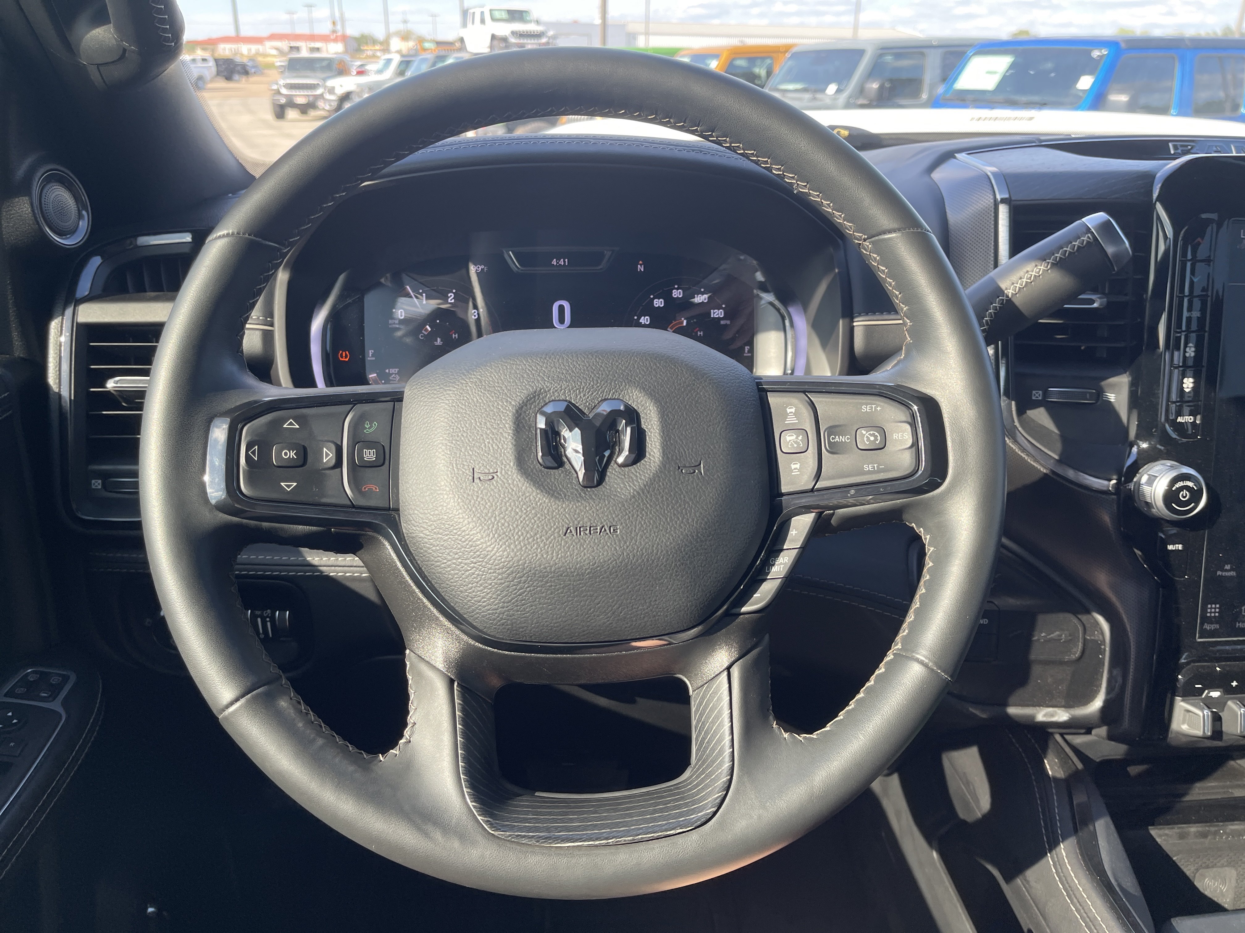 Used 2024 RAM 2500 Limited AWD/4WD image 16