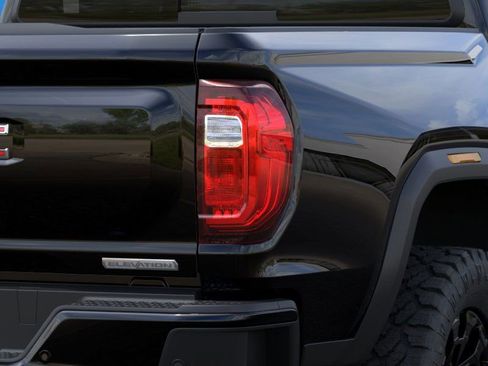 New 2026 GMC Canyon Elevation image 12
