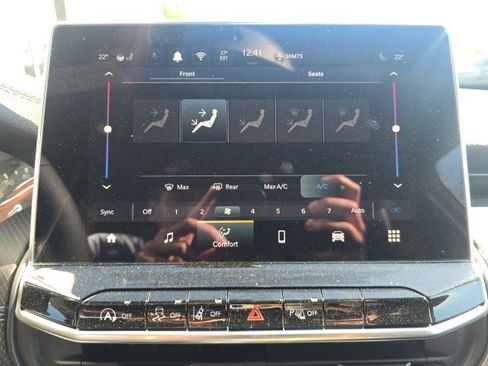 New 2026 Jeep Compass Limited image 19