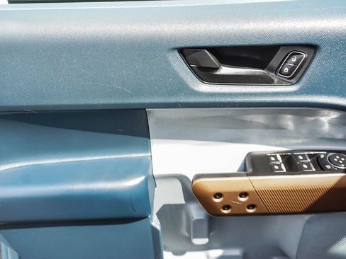 Used 2022 Ford Maverick Lariat w/ Lariat Luxury Package FWD image 19