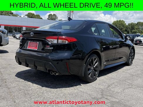 Certified 2023 Toyota Corolla SE w/ Carpet Mat Package (TMS) AWD/4WD image 8