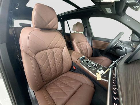 New 2026 BMW X5 xDrive40i w/ M Sport Package AWD/4WD image 27