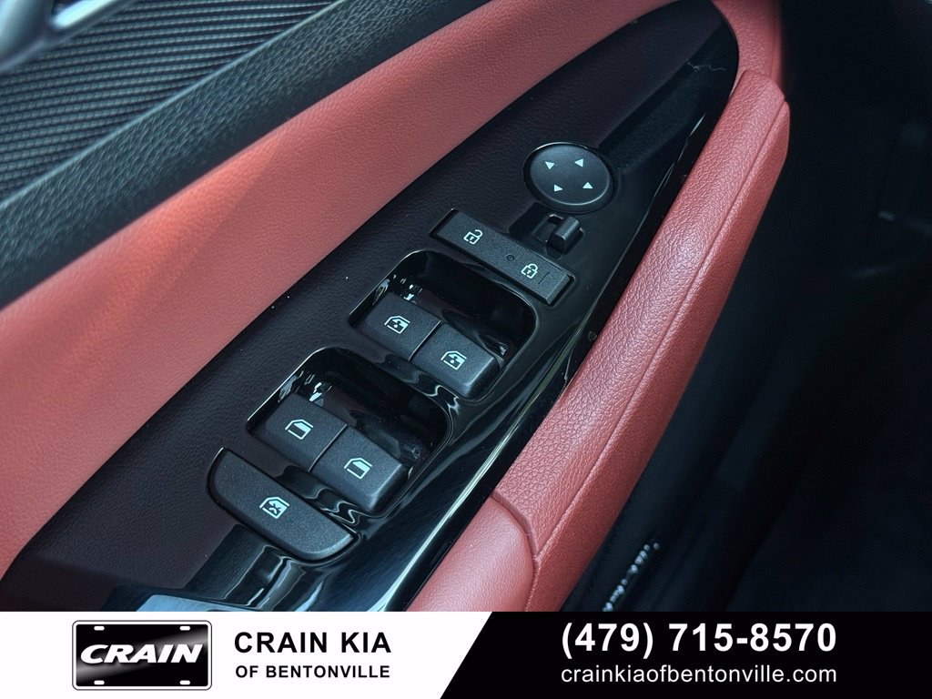 Used 2025 Kia Sportage SX FWD image 10