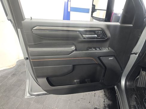 Used 2024 GMC Sierra 2500 AT4 w/ AT4 Preferred Package AWD/4WD image 8