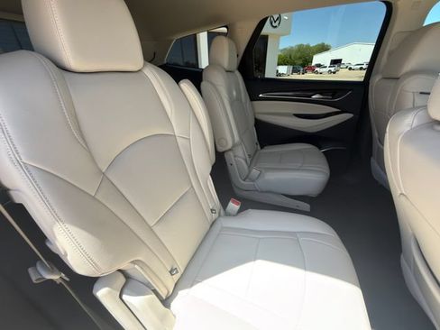 Used 2024 Buick Enclave Essence w/ Technology Package FWD image 26