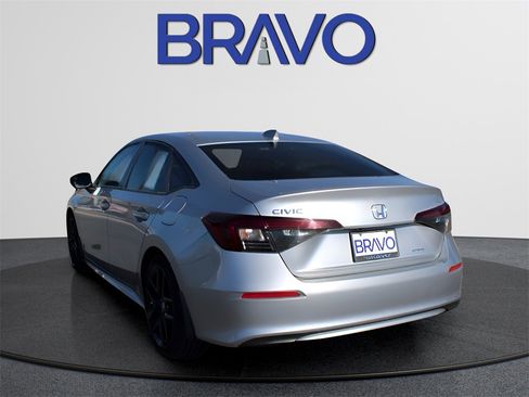 Used 2025 Honda Civic Sport image 7