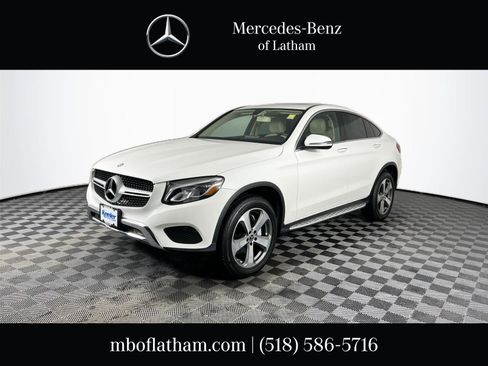 Used 2017 Mercedes-Benz GLC 300 4MATIC Coupe image 1