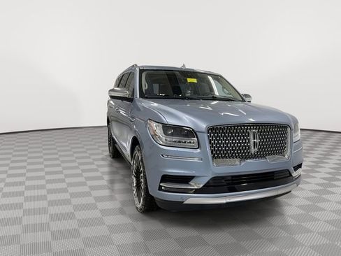 Used 2021 Lincoln Navigator Black Label image 3
