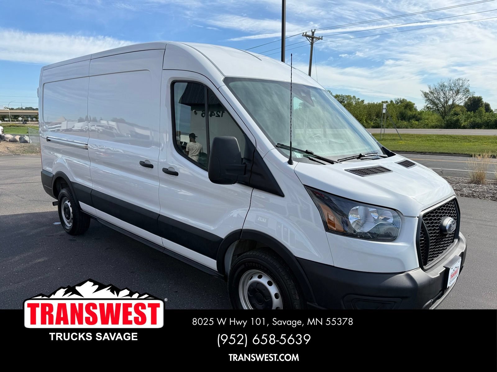Used 2025 Ford Transit 250 148 Medium Roof RWD image 16