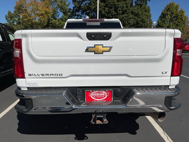 Used 2023 Chevrolet Silverado 3500 LT w/ Convenience Package AWD/4WD image 9
