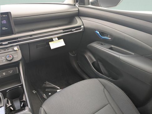 New 2026 Hyundai Tucson SE image 17