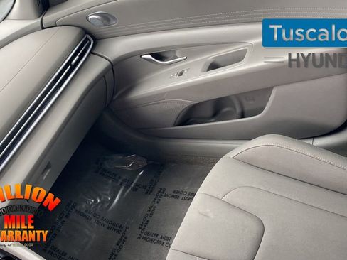 Used 2024 Hyundai Elantra SEL image 29