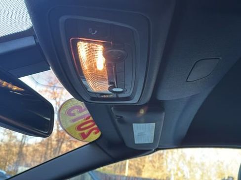 Used 2015 BMW 640i xDrive Convertible image 25