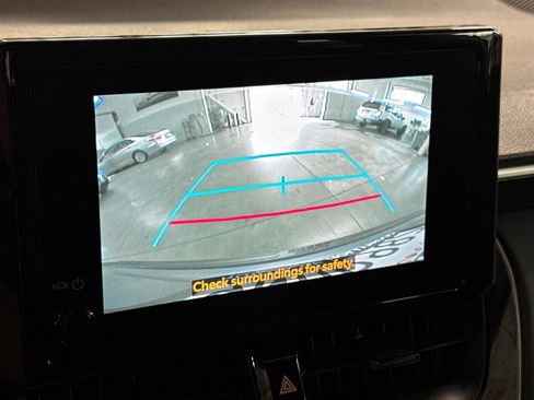 Certified 2024 Toyota Corolla Cross LE image 19