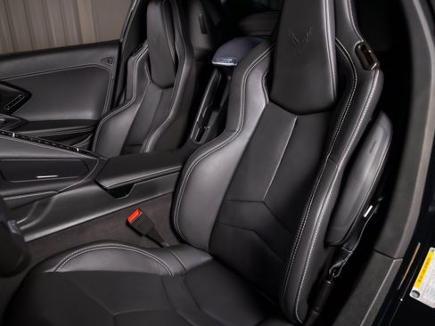 Used 2024 Chevrolet Corvette Z06 w/ Stealth Interior Trim Package RWD image 5