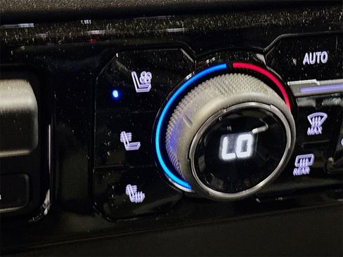 New 2025 Chevrolet Silverado 1500 LTZ w/ Technology Package image 22