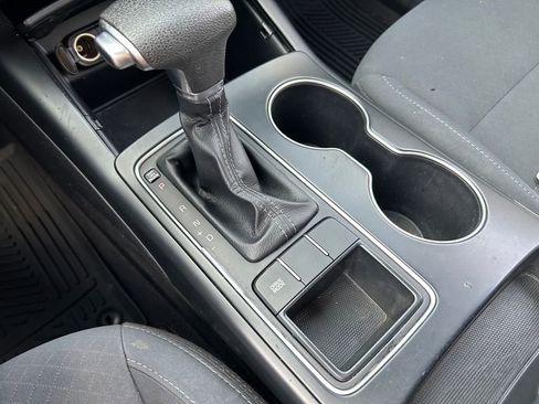 Used 2019 Kia Sorento LX image 15