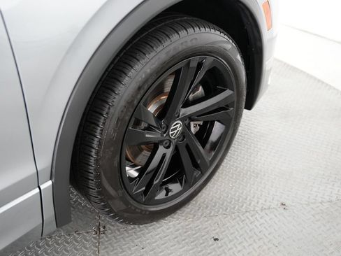 Used 2023 Volkswagen Tiguan SE R-Line FWD image 56