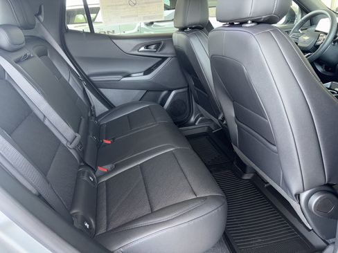 New 2026 Chevrolet Equinox LT w/ Convenience Package II image 18